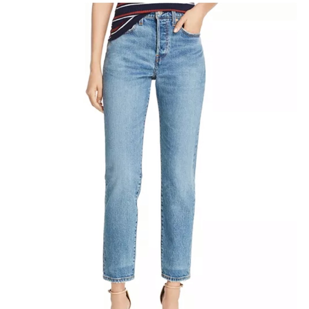 Levi's Wedgie Icon Fit Ankle Tapered Jeans in These Dreams